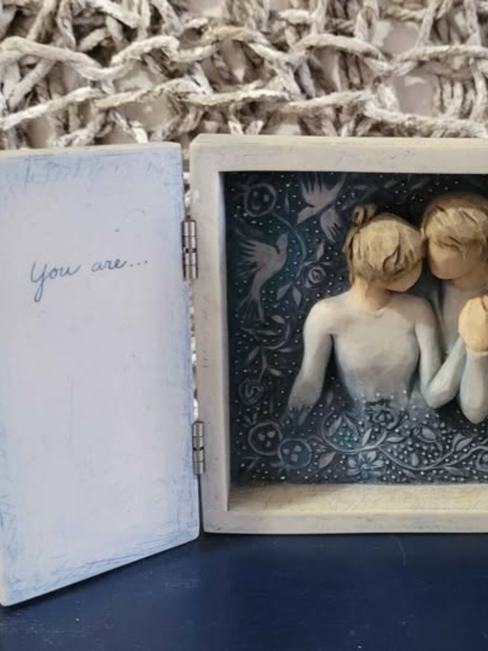Willow Tree Signature Collection Custom-Designed Signature Collection Box - Picture 4 of 6